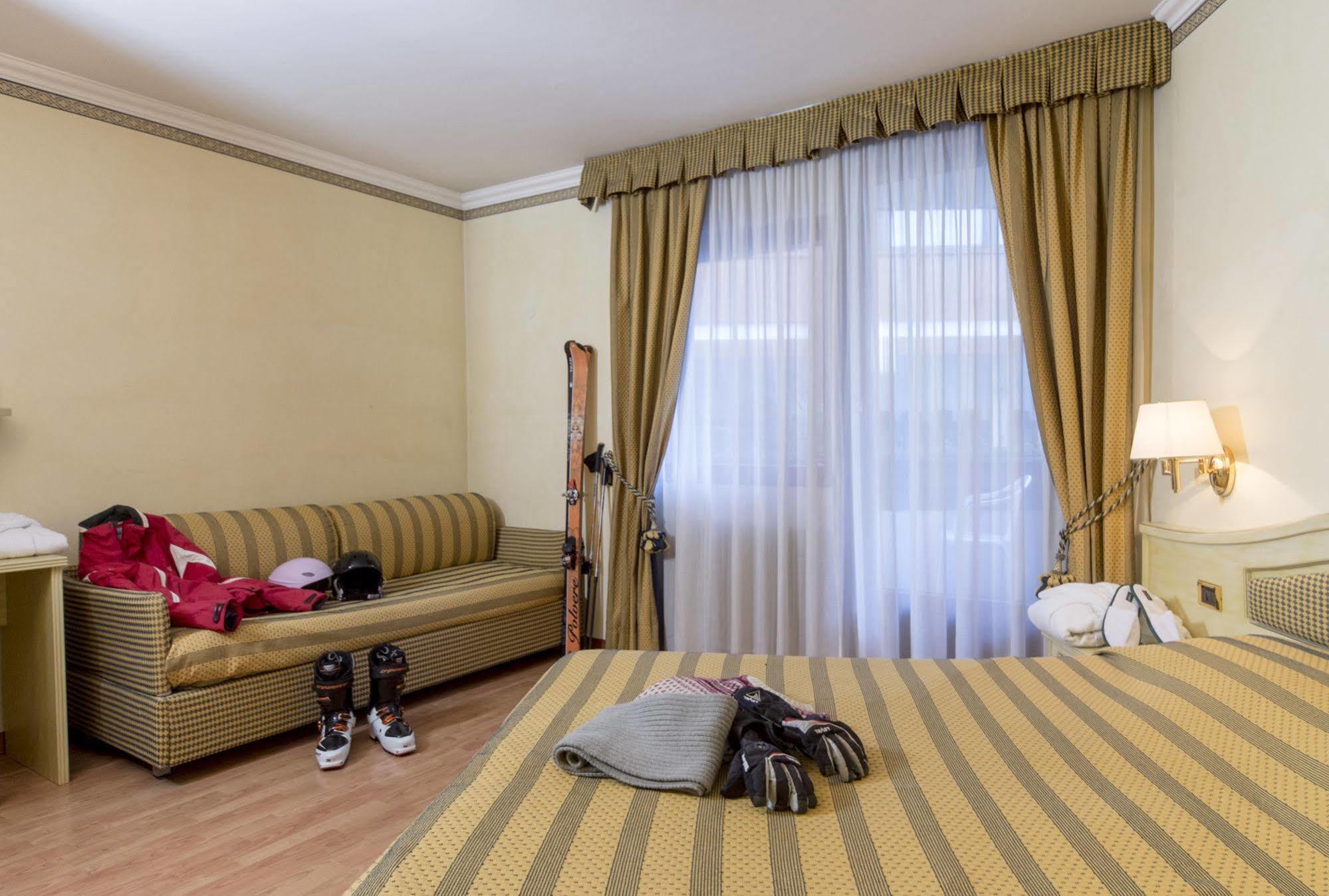 Comano Cattoni Holiday Понте-делле-Арке Экстерьер фото
